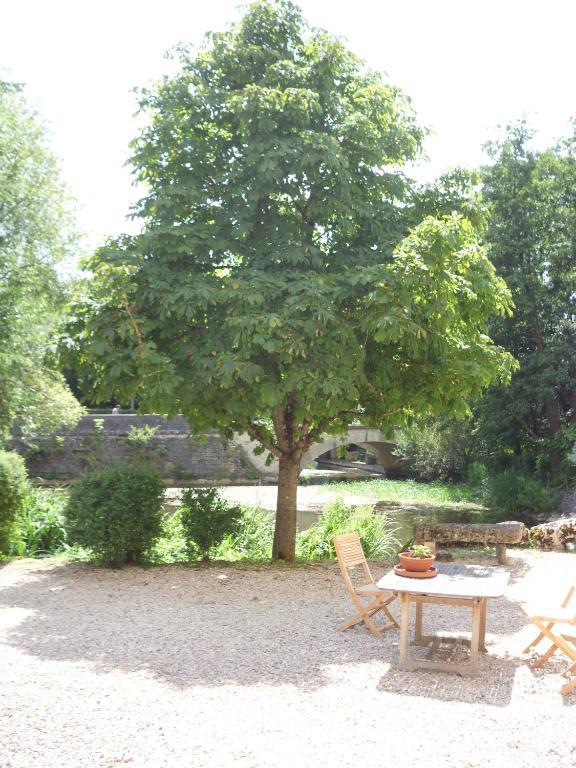 Le Moulin De Poilly Bed & Breakfast Rom bilde